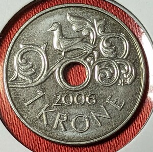 ノルウェー　1クローネ白銅　2006年 　【未使用・ホルダー付き】　　玉ちゃんNo.3360