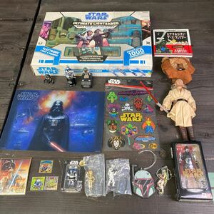 e2223 star wars スターウォーズ グッズ 大量 まとめ売り ライトセーバー フィギュア ステッカー ダース・ベイダー C-3PO ヨーダ