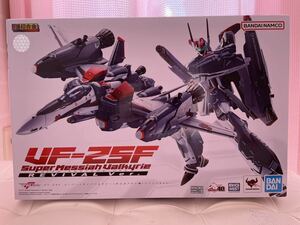 BANDAI DX超合金　VF-25Fスーパーメサイアバルキリー　リバイバルVer. +リニューアルVer.用トルネードパーツセット（早乙女アルト機）