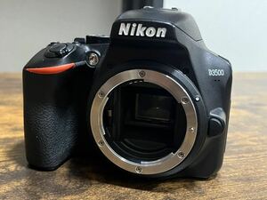 Nikon D3500 デジタル一眼レフカメラ AF-S DX NIKKOR 18-55mm F3.5-5.6G VR II レンズ 動作確認済 現状品 バッテリー 充電器 ニコン