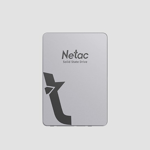 送料無料★Netac SSD 128gb 2.5インチ SATA3.0 6Gb/s 最大557MB/s 内蔵型SSD（シルバー）