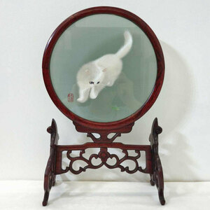 送料無料 ◆ 中国 伝統工芸品 ◆ 両面刺繍 猫とカマキリ ◆ ししゅう画 白猫