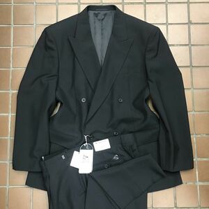 【新品】ダブルスーツ ★激安★オールシーズン礼服/大きいサイズXXL 3L /ブラック　黒/ノーベンツ/冠婚葬祭　アジャスター付　良品質素材