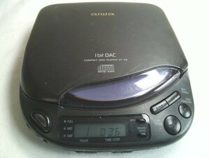 AIWA アイワ ポータブルCDプレーヤー XP-33　★動作品