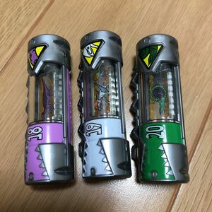 送料120円　キョウリュウジャー 獣電池　同梱可能 18 19 20 グルモナイト　イゲラノドン　トペランダ　1