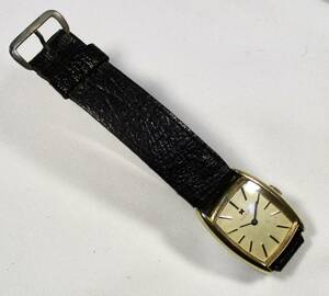 ☆ 金張　紳士用腕時計　角型　1970年代　スイス製