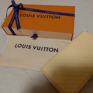 【LOUIS VUITTON】ルイヴィトン『ナノ モノグラム ジッピーウォレット』M82229 レディース ラウンドファスナー長財布