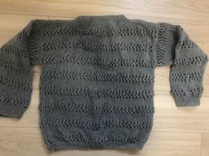 手編みのセーター(グレー)