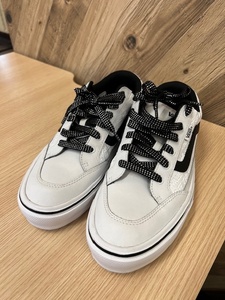 彦【4254】VANS バンズ スニーカー V3830EM 白 ホワイト 26.5㎝