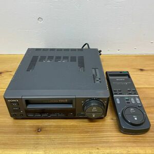 E3054【通電のみ確認】 SONY／ソニー 8mmビデオレコーダー EV-S55 93年製 リモコン付き