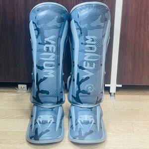 中古品 VENUM エリート シンガード Elite Shin Guards 1394-536 ブラック/ダークカモ Lサイズ レッグガード 