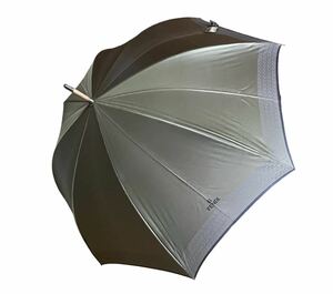 フェンディ ★FENDI 長傘 雨傘 ズッキーノ カーキ ズッカ 全長93cm 直径106cm 木製ハンドル