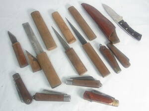 (B941) 在銘 多数 小刀 切出 ナイフ 刀 古道具 道具 大工 手工具 当時物 大量 まとめ 電工 アウトドア 切り出し ハンドツール