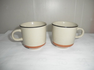 @@昭和レトロ　珈琲　コレクション　コーヒカップ　2個（お皿はついておりません）maiko HAND PAIN TED MADE IN JAPAN　 懐かしの当時もの