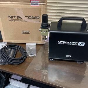 NITRO-COMP V1オイルレスエアコンプレッサー 美品