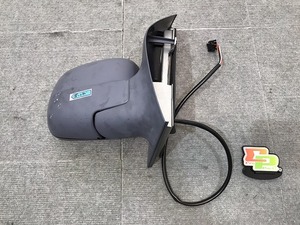 新品！Ｖクラス／Ｗ６３８　社外　右ドアミラー　５線　２０２２４８　６３８８１０３４１６９９９９　未塗装（１２２５１８）