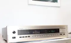 アキュフェーズFMチューナーT-107　Accuphase