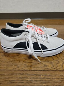 VANS バンズ スニーカー ランピン LAMPIN VN0A38FIMVV 2トーン ホワイト-ブラック 23.5cm 新品　箱付き