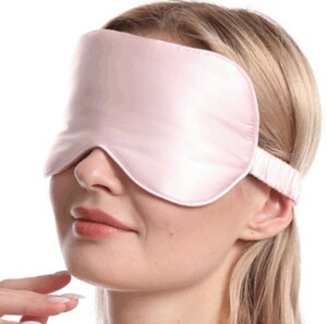 シルク アイマスク　肌に優しく気持ちよい　高級アイマスク アイピロー　絹　安眠　保湿性　保温性　　ピンク　⑦