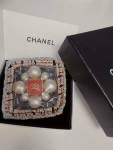 CHANEL シャネル　ブローチ　ツイード　パール