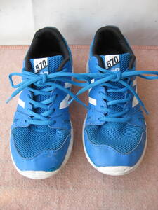 ★new balance 　YK570 BL 　 スニーカー　青　　２２.0cm　　