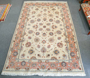 ペルシャ絨毯 タブリーズ 手織り絨毯 size:293×188cm リビングラグ