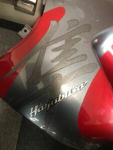 カウル用　隼ステッカー250ｘ300ｍｍ　ガンメタ切り文字　HAYABUSA 黒・シルバー2色 167ｘ30ｍｍ　カッテングシール