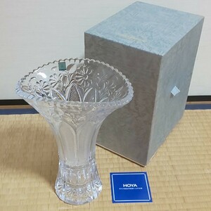 新品未使用品 花瓶 HOYAクリスタル HOYA フラワーベース CRYSTAL ガラス花瓶 KAGAMI保谷クリスタル　ガラス花瓶　HOYA硝子　紙箱入り
