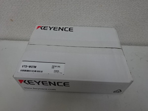新品 KEYENCE 7型 ワイド TFTカラー タッチパネル VT5-W07M