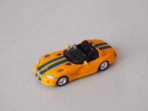 JOHNNY LIGHTNING ジョニーライトニング CLASSIC GOLD COLLECTION　1995 DODGE VIPER RT/10 (JEREMY KEARN