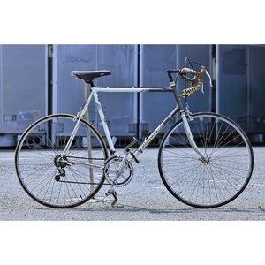 【輸入品】 DIAMOND ヴィンテージ自転車 ホワイト ロードバイク ドロップハンドル ヨーロッパ直輸入 a37