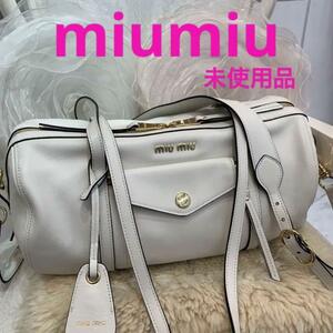 ☆新品☆MIUMIU 2WAY ショルダーバッグ トップハンドル ホワイト