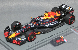 レッドブル RB18（No.1/マックス・フェルスタッペン）2022　Dutch *オランダGP優勝　*1/43 スケール *スパークモデル製 *品番S8548　　*06