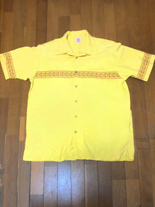 リネン素材 アロハシャツ ３L 刺繍 ウッドボタン くすみカラー イエロー