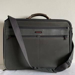 格好いい！！サムソナイト　大容量　ビジネスバッグ　ブリーフケース　ショルダーバッグ　肩掛けSamsonite 2way