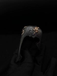 s-080 大金龍鐺 精密切彫 容彫 日本刀 武具 刀装具 銅製 小道具 鍔 目貫 縁頭 拵
