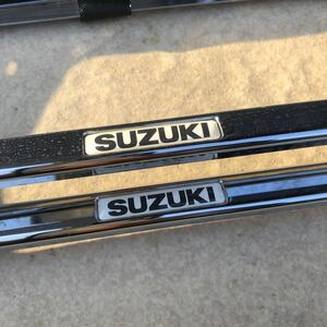 【SUZUKI】スズキ 純正 メッキ ナンバーフレーム 前後２枚セット