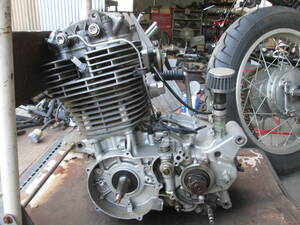 SR400エンジン（２H6)　500クランクです。