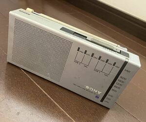 昭和レトロ品　ヴィンテージSONY FM/AM 短波ラジオ　TR-4410 ジャンク品　送料無料