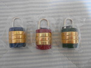 文字合わせ錠 丸型 3段 3色セット 鍵 直径2、3㎝ 数2