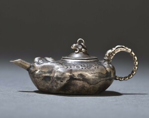 【徳】旧家蔵出『清・純銀彫・瑞獣紋水滴 』古美術品 骨董品