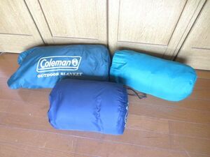 ◆キャンプ用品 ブランケット シュラフ まとめて 3点◆Coleman Gett FEAT GREEN 寝袋 毛布 コールマン 屋外 フィッシング 登山 車内 避難