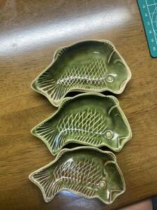 中国磁器　魚形皿 龍泉窯 3個セット陶器 菓子皿