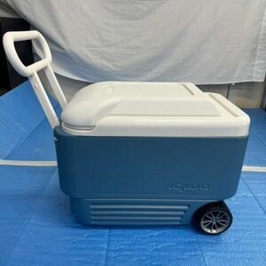 ◆美品◆ IGLOO イグルー クーラーボックス　40QT キャンプ アウトドア BBQ クーラー ホイール 付き 保冷庫 mc01066426