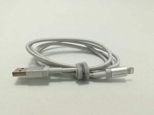 中古品★Amazonベーシック ライトニングケーブル ナイロン編組 USB iPhone充電ケーブル 0.9m
