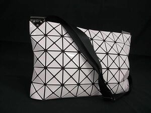 1円 ■極美品■ BAO BAO ISSEY MIYAKE バオバオイッセイミヤケ PVC クロスボディ ショルダーバッグ ホワイト系 AZ0602