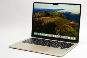 [中古]Apple MacBook Air 13インチ M2(8コアCPU/8コアGPU) 256GB スターライト MLY13J/A