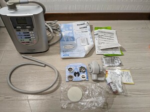 【F381】【通電OK】 Panasonic アルカリイオン整水器 TK7208 連続式電解水生成器