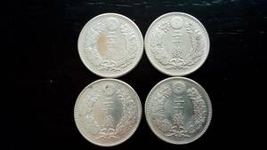 竜20銭銀貨　美品4枚セット　明治28年、31年、38年2枚　計4枚　品位銀800　銅200