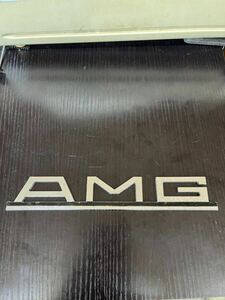 メルセデス　ベンツ　金属製　AMG エンブレム　当時物　32mm×207mm